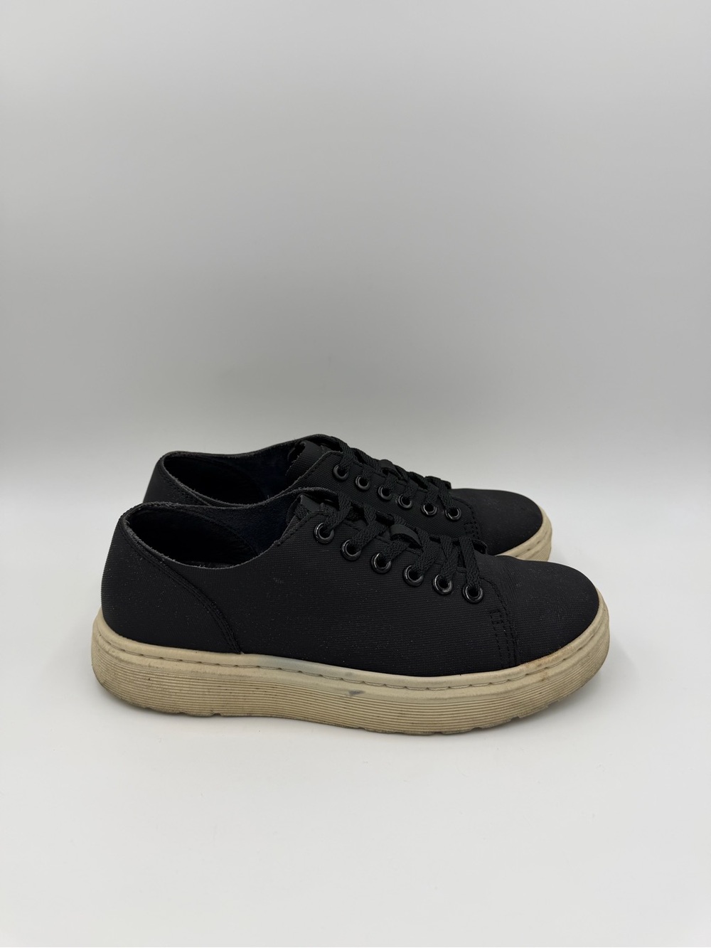 Dr. Martens Dante Canvas Sneakers Black Women’s 7 Men’s 6 EU 38 Lace Up Shoes